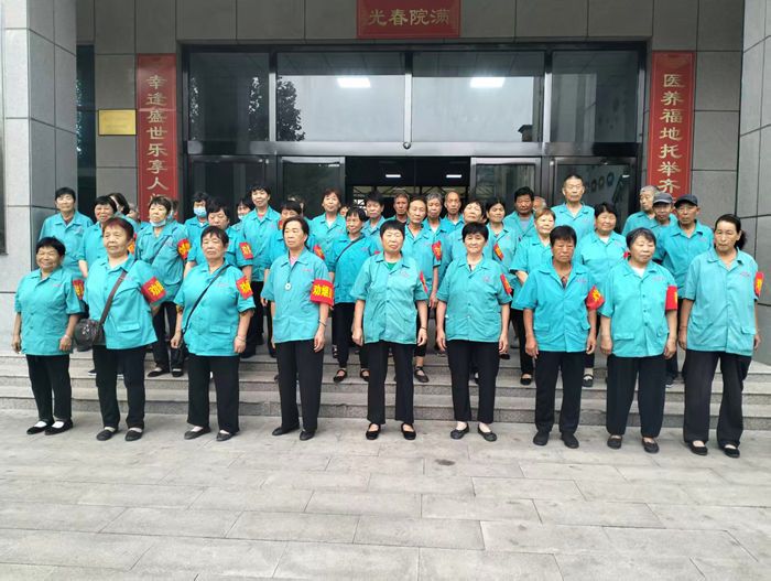 員工在學(xué)習(xí)“文化自信，民族復(fù)興”